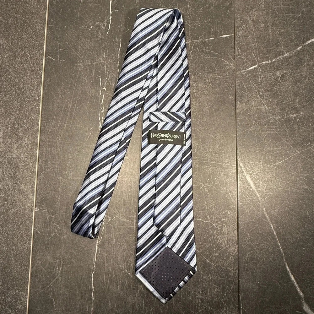 Vintage Yves Saint Laurent Pour Homme Silk Striped Necktie‎ Blue Silver Designer